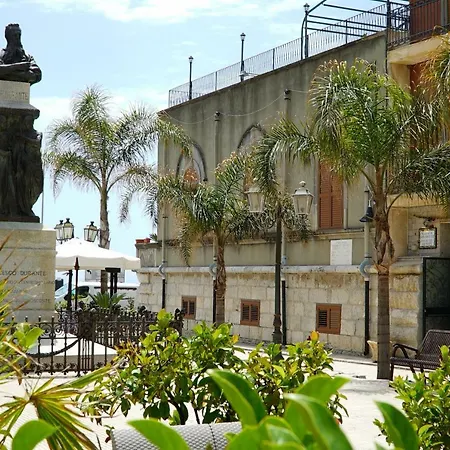 Palazzo Durante 2* 勒托阳尼